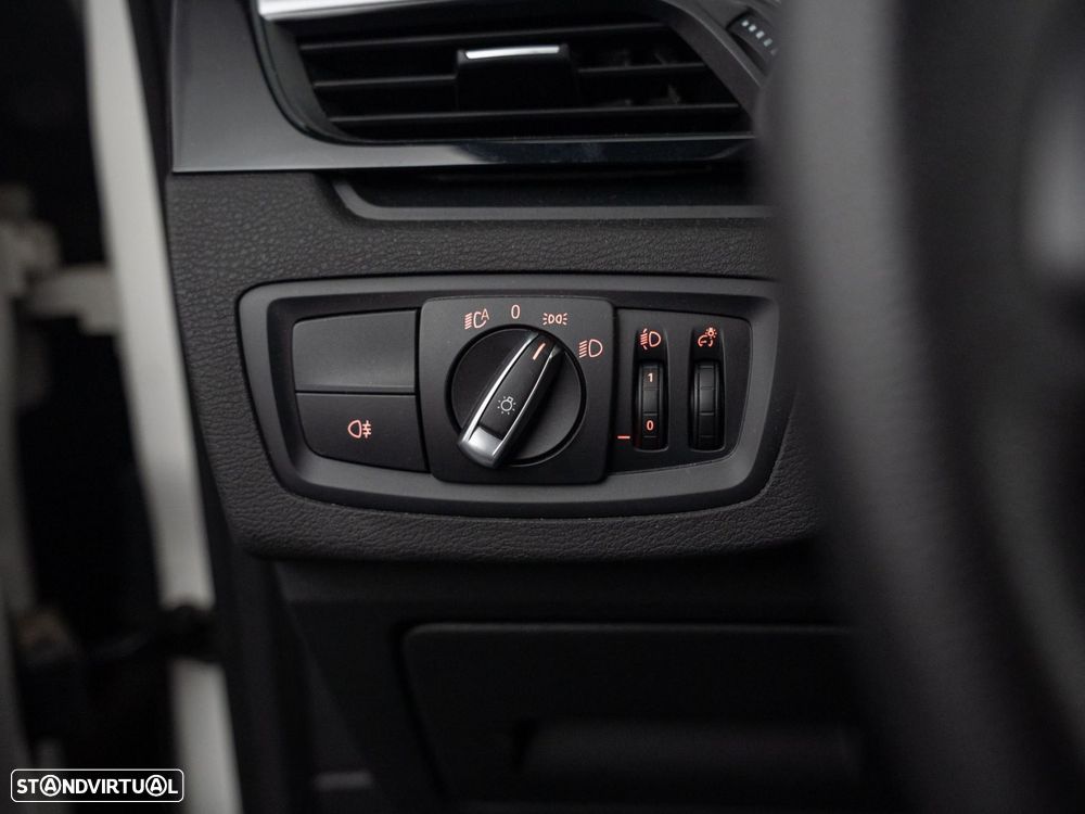BMW X1 16 d sDrive Advantage Auto - 19