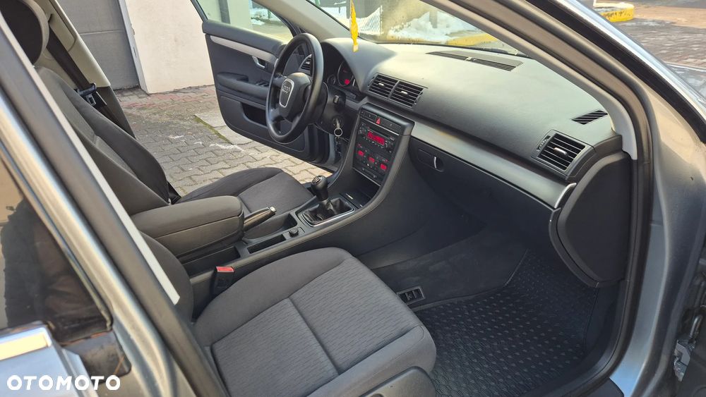 Audi A4 Limousine 2.0 TDI DPF - 6