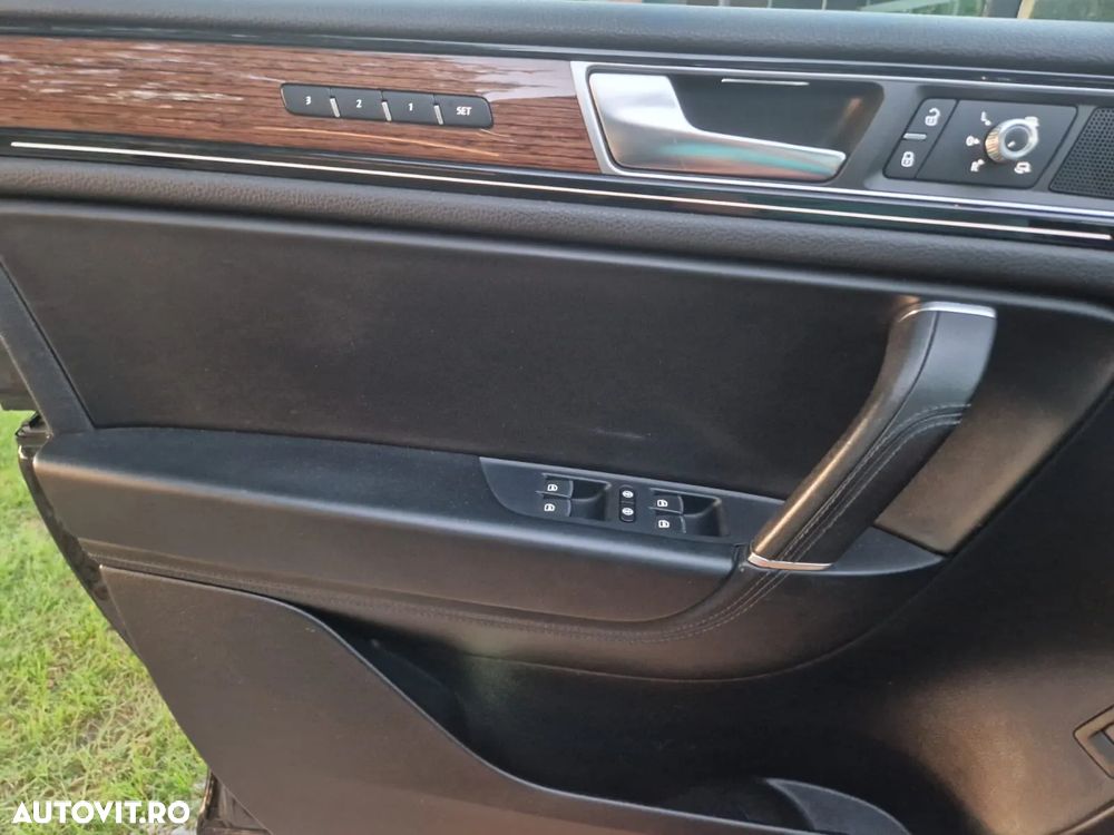 Volkswagen Touareg - 8