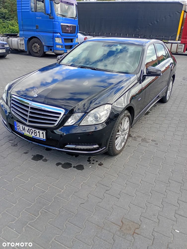 Mercedes-Benz Klasa E 200 BlueTEC 7G-TRONIC Elegance - 1