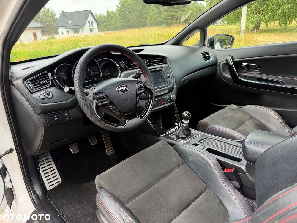 Kia Ceed 1.6 T-GDI GT-Challenge - 16