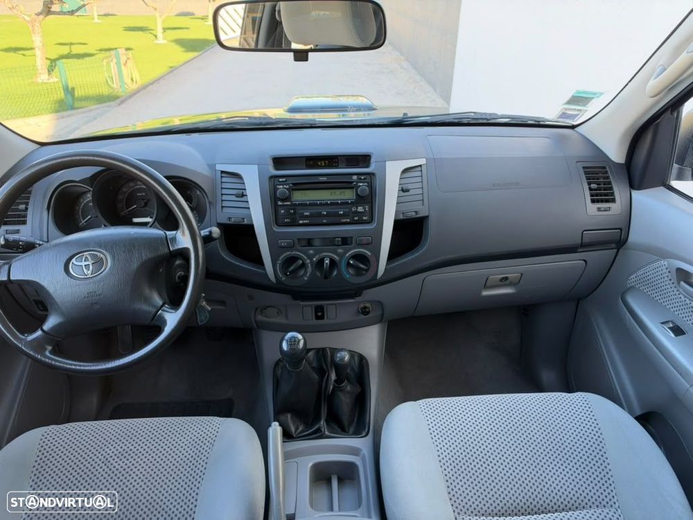 Toyota Hilux - 6