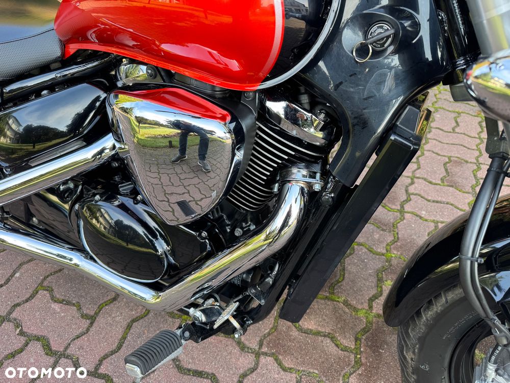 Suzuki Intruder - 8