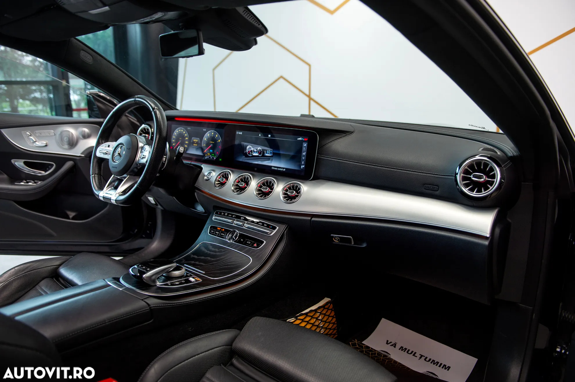 Mercedes-Benz E AMG 53 4Matic Coupe AMG Speedshift 9G-TRONIC - 31