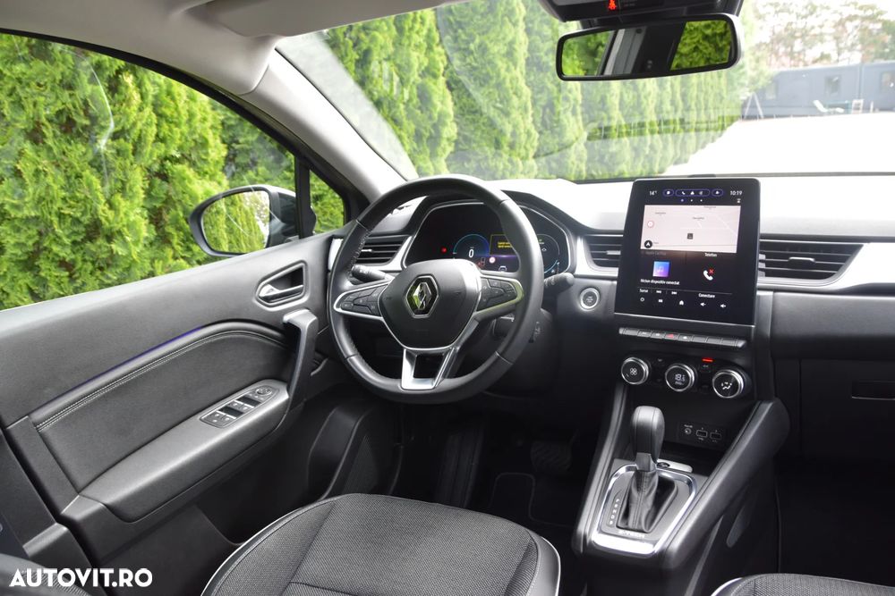Renault Captur PHEV 160 Techno - 4