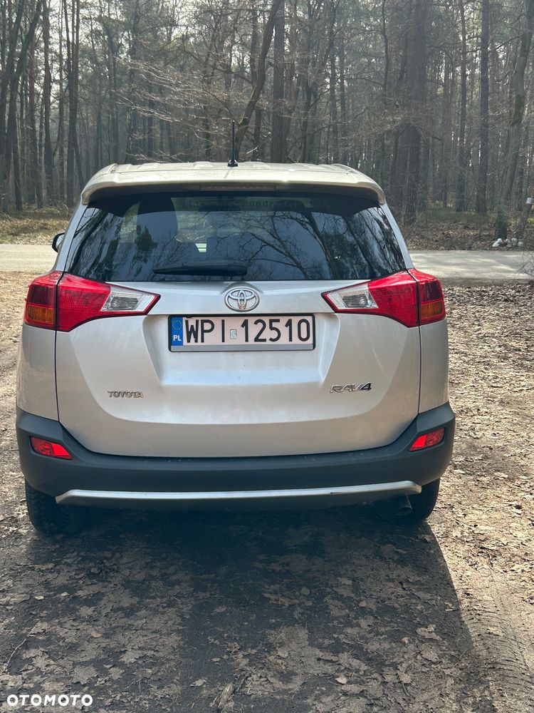 Toyota RAV4 2.0 D-4D Premium 4x2 - 5