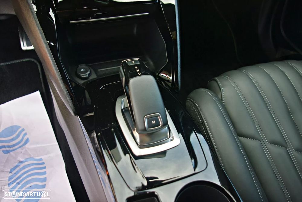 Peugeot 2008 1.2 PureTech GT Line EAT8 - 35