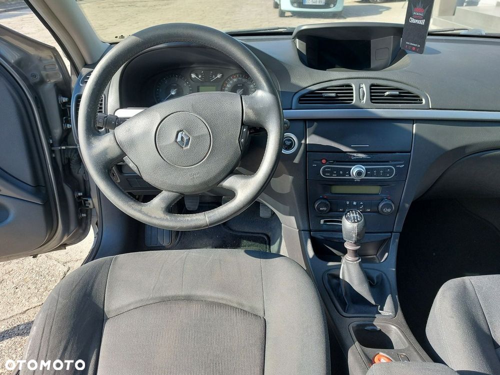 Renault Laguna - 16