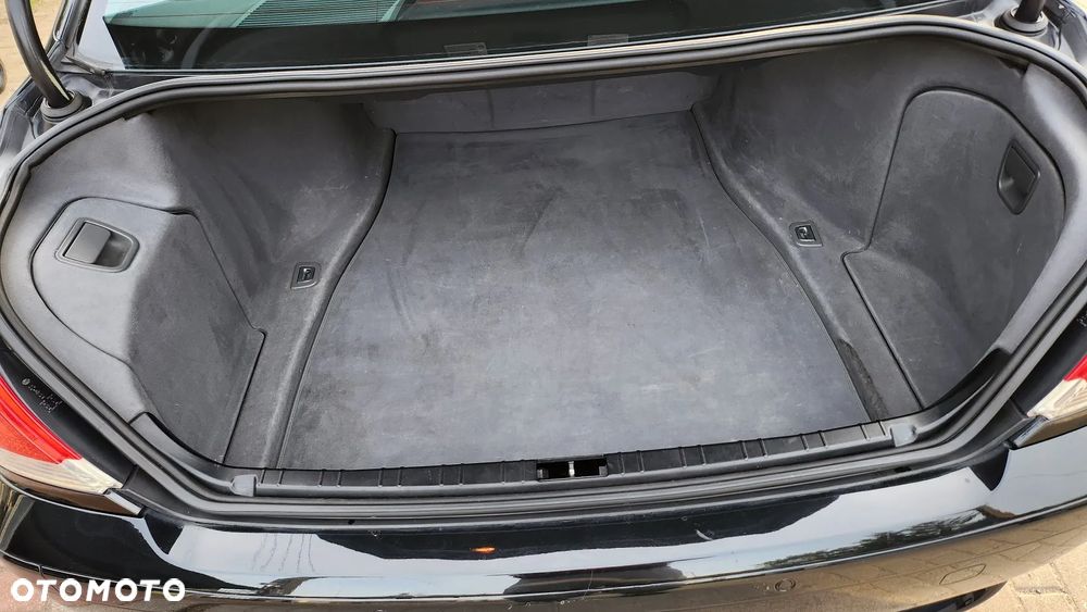 BMW Seria 7 740d - 29