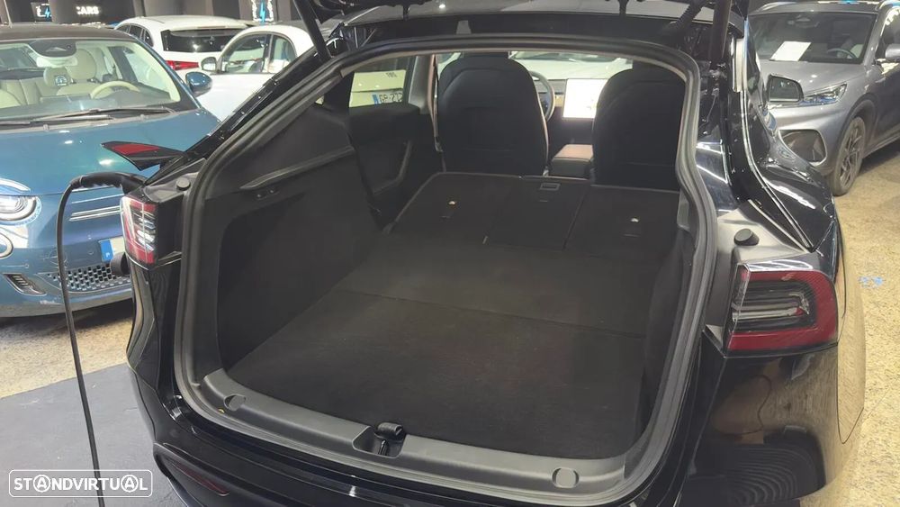 Tesla Model Y Long Range Tração Integral - 28