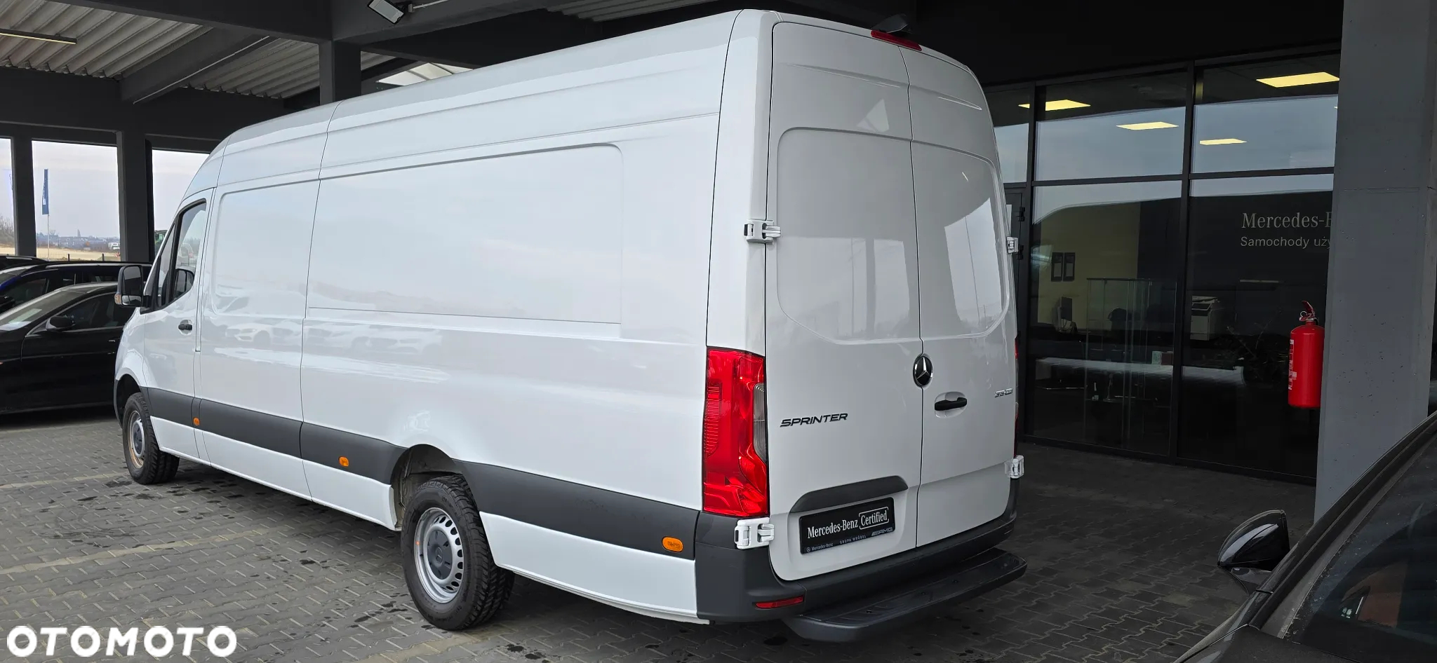 Mercedes-Benz Sprinter - 5