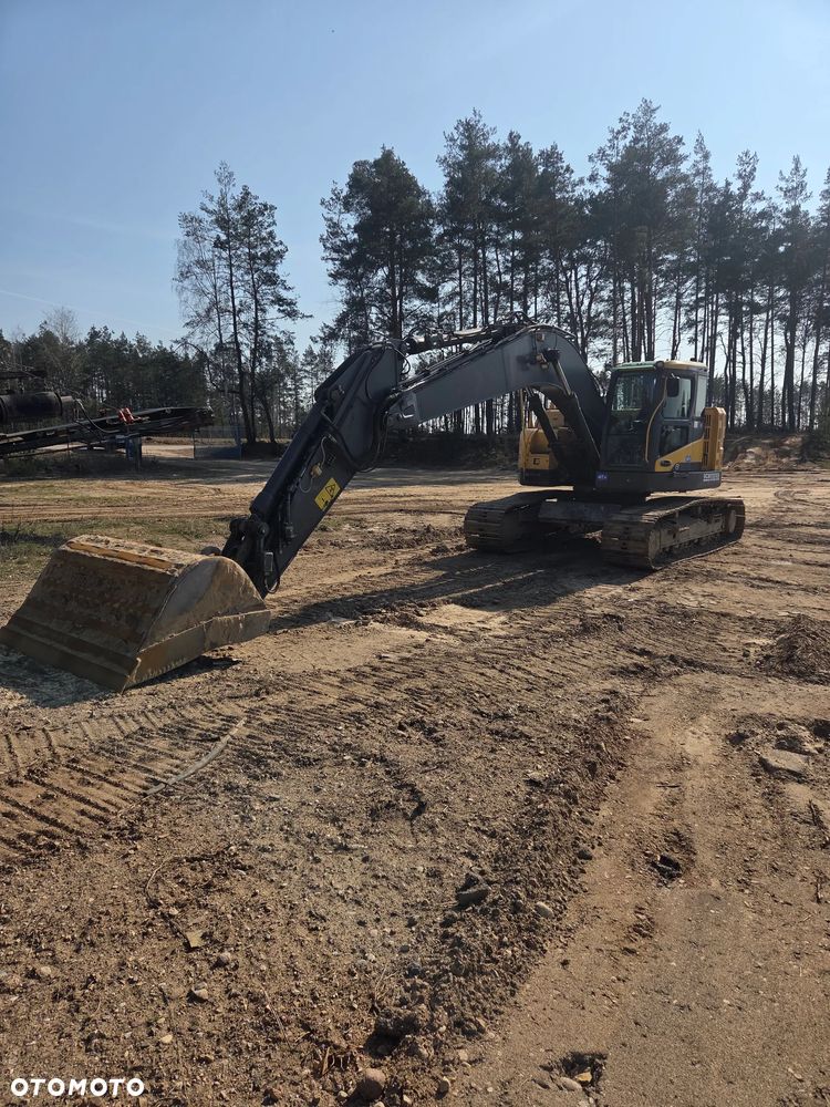 Volvo ECR235 - 4
