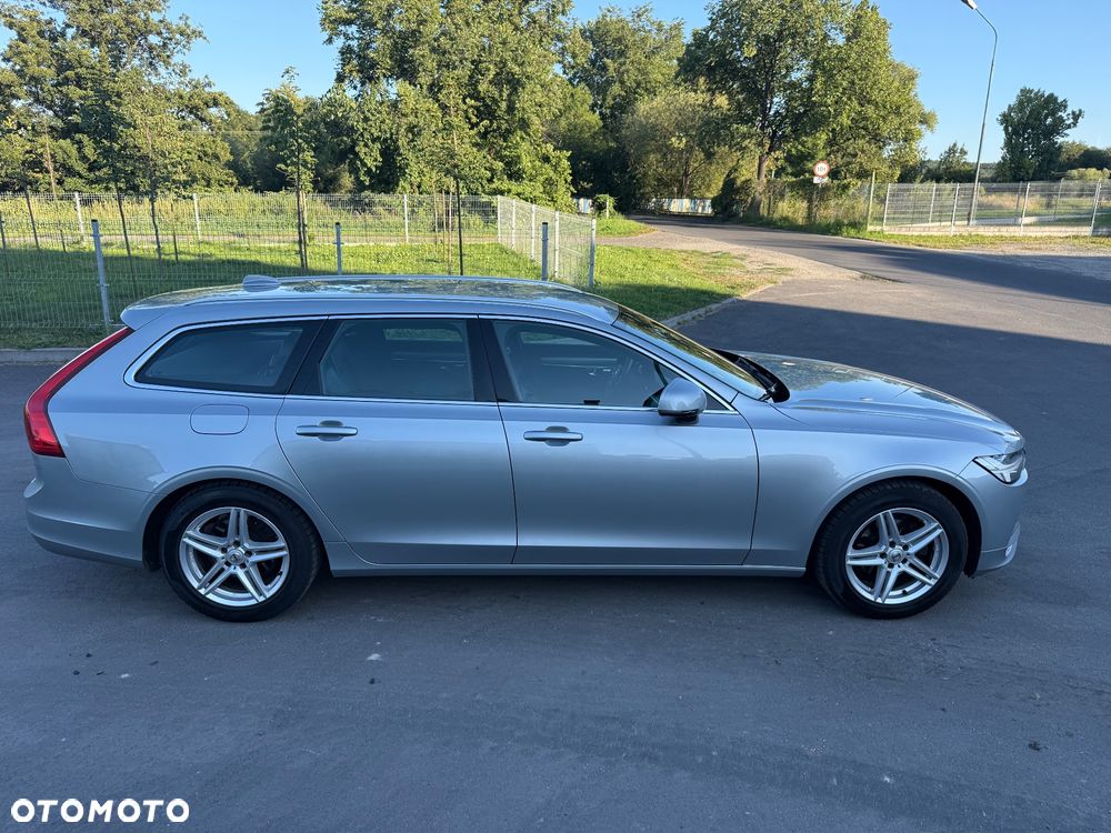 Volvo V90 D3 Momentum Pro - 13