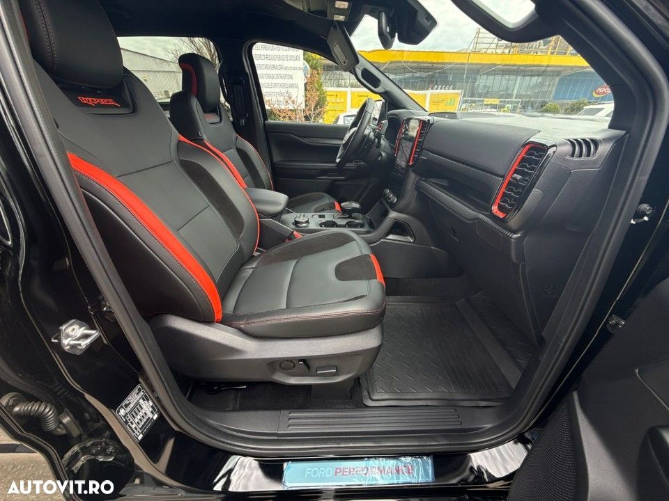 Ford Raptor - 15