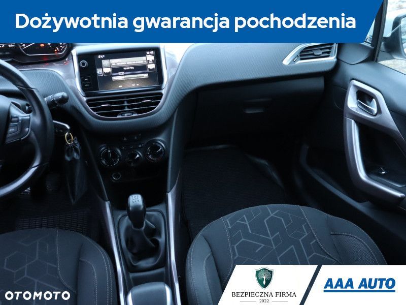 Peugeot 2008 - 9