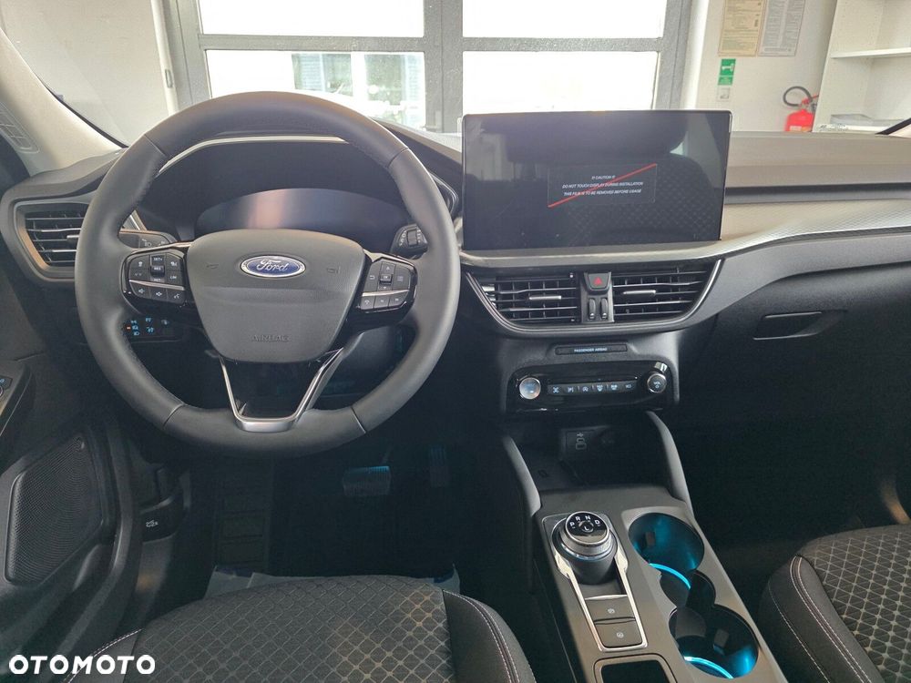 Ford Kuga - 12