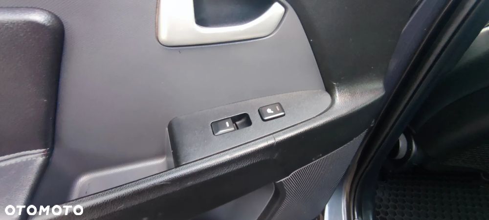 Kia Sportage 1.7 CRDI XL 2WD - 12