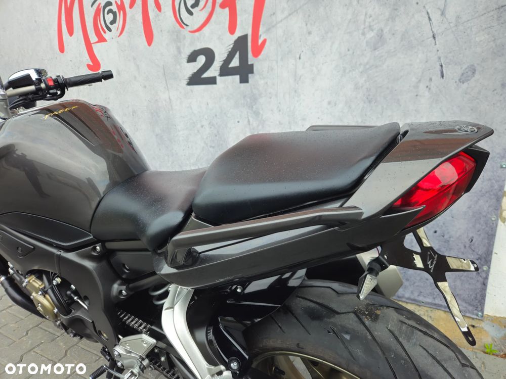 Yamaha FZ - 10