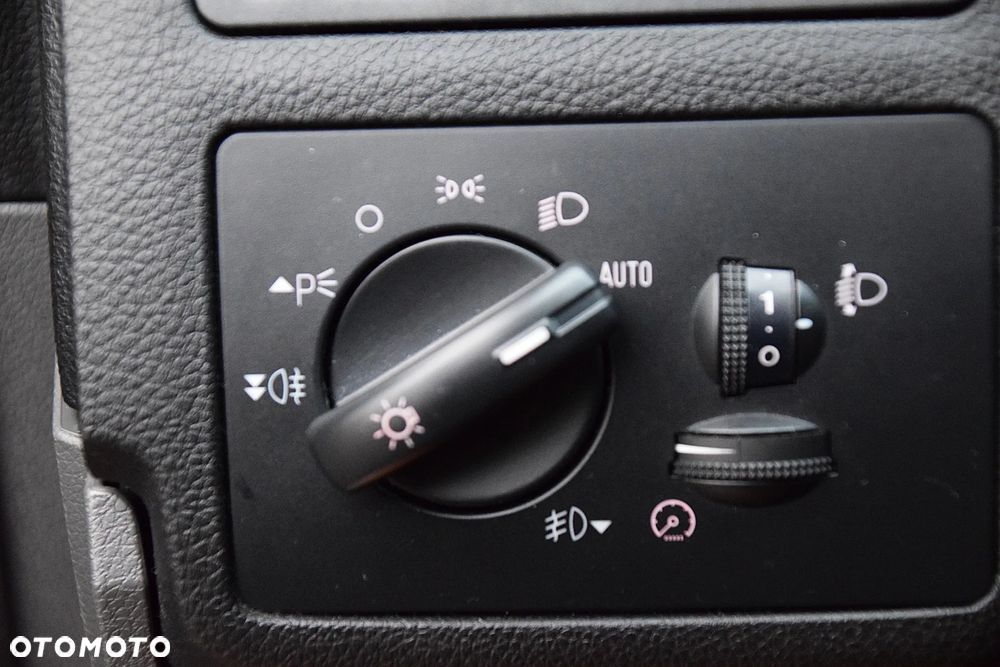 Ford Kuga 2.0 TDCi 4x4 Trend - 35