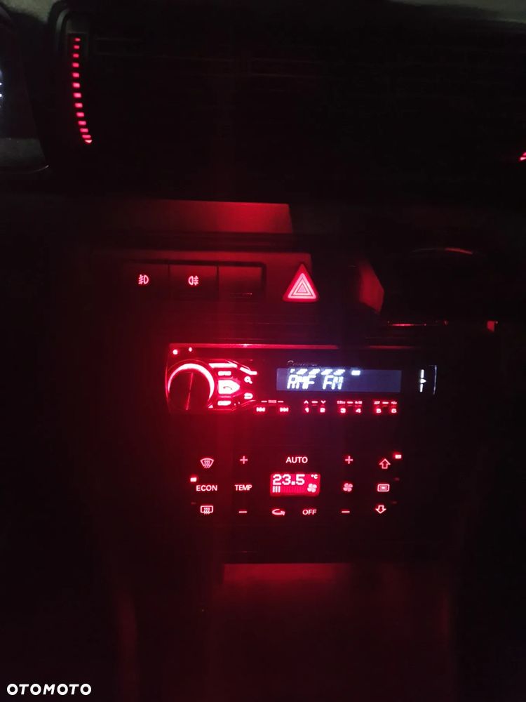 Audi A4 Limousine - 30