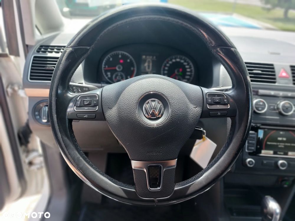Volkswagen Touran 2.0 TDI DPF Comfortline DSG - 16
