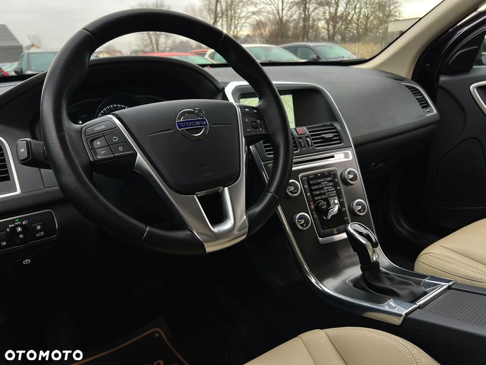 Volvo XC 60 D4 Geartronic Summum - 21