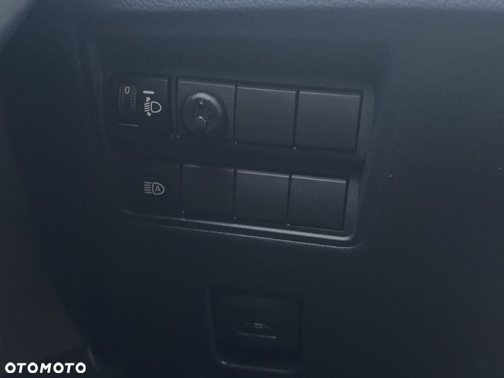 Toyota Yaris - 25