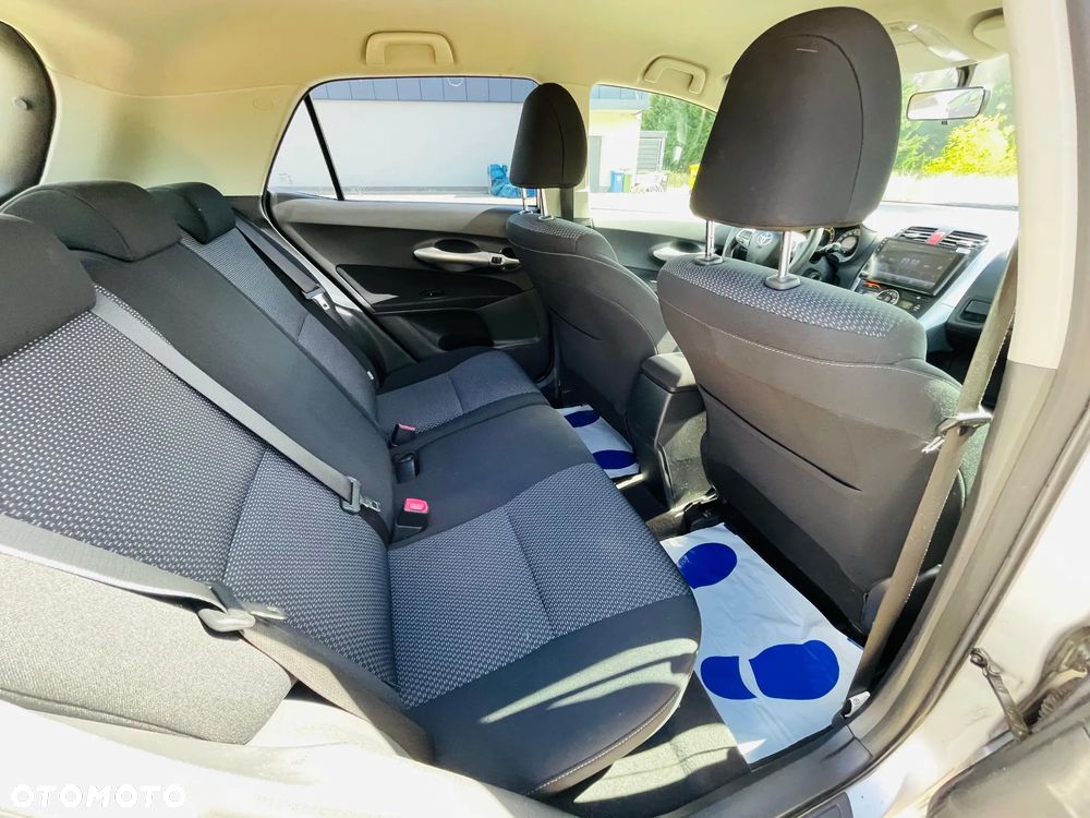 Toyota Auris 1.6 Executive - 13