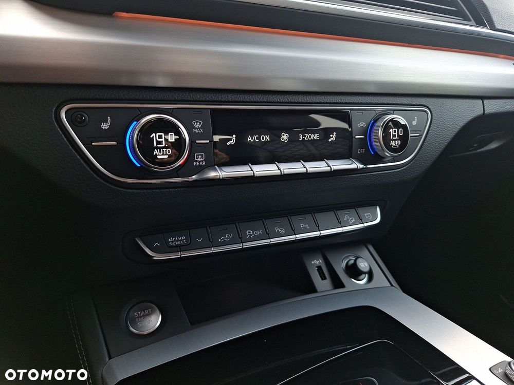 Audi Q5 55 TFSI e Quattro S Line S tronic - 19