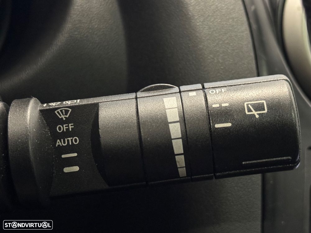 Nissan Qashqai 1.5 dCi Tekna Premium Pele Preta 18 - 13