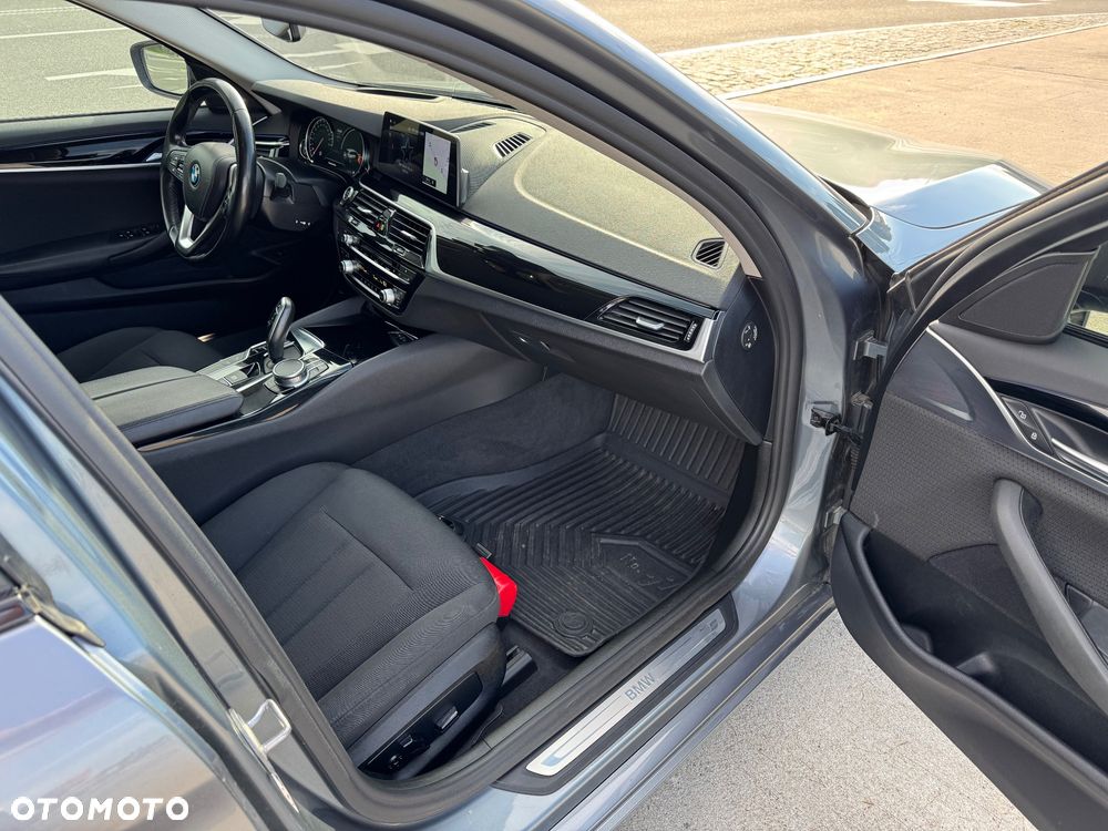 BMW Seria 5 540d xDrive - 10