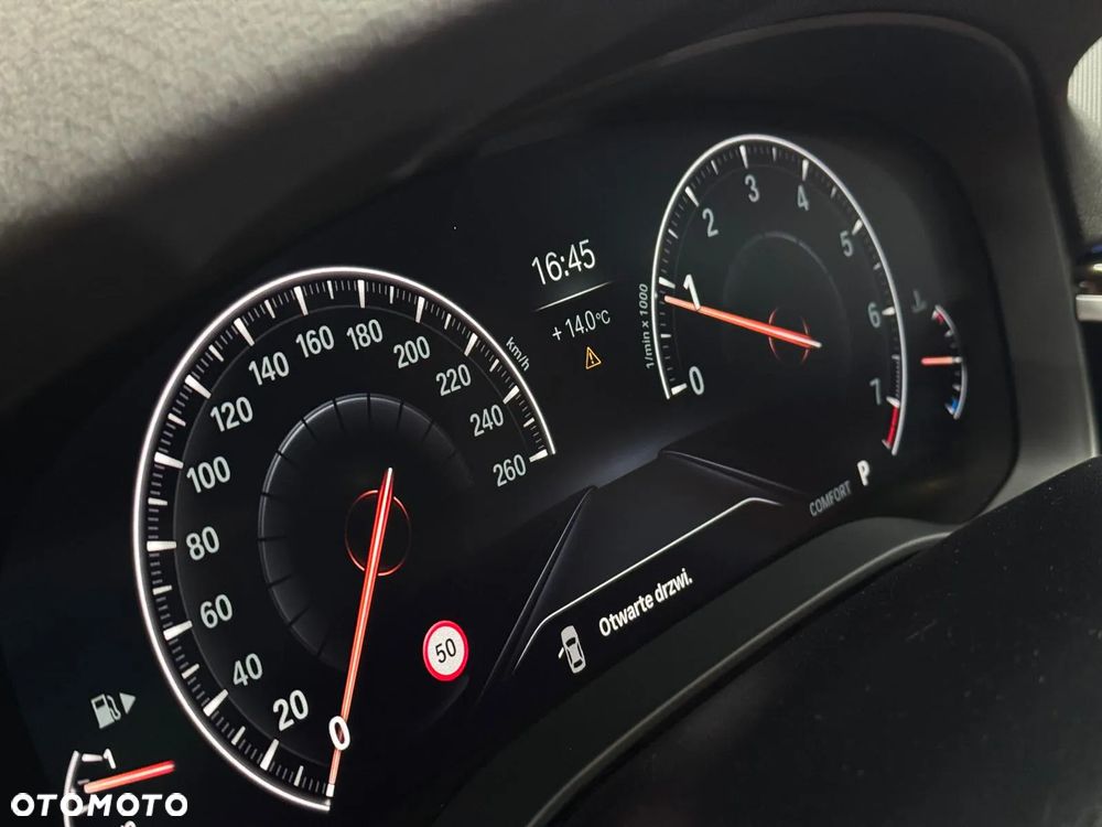 BMW Seria 5 540i xDrive Sport - 18