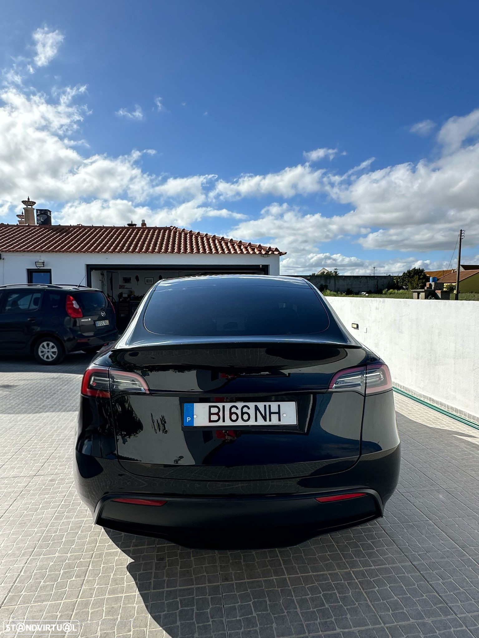 Tesla Model Y Performance Dual Motor AWD - 3