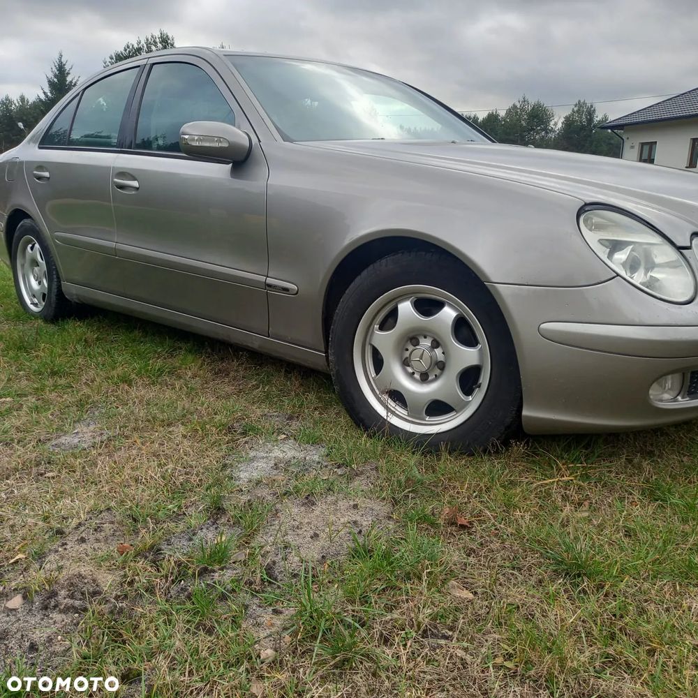 Mercedes-Benz Klasa E 200 CDI Elegance - 2