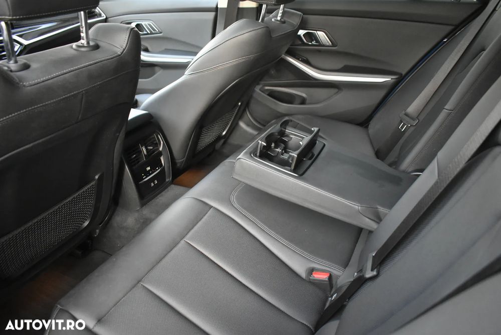 BMW Seria 3 320d xDrive AT MHEV - 21
