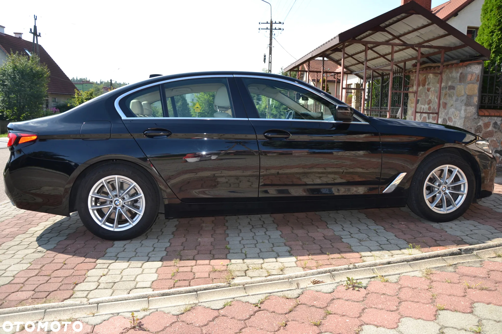 BMW Seria 5 520i - 4