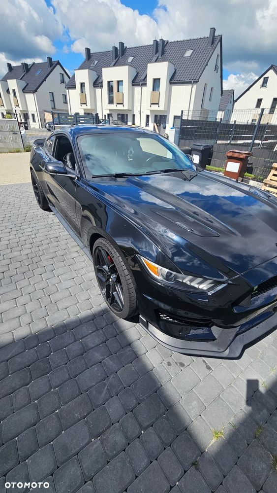 Ford Mustang 5.0 V8 GT - 5