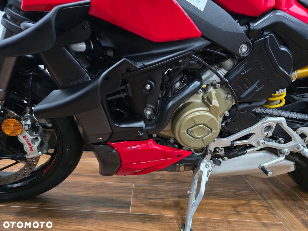 Ducati Streetfighter V4 - 11