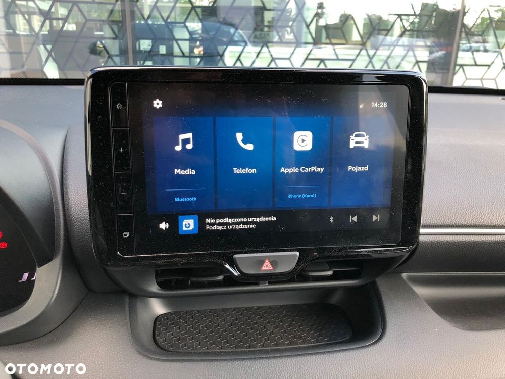 Toyota Yaris Hybrid 1.5 Style - 16