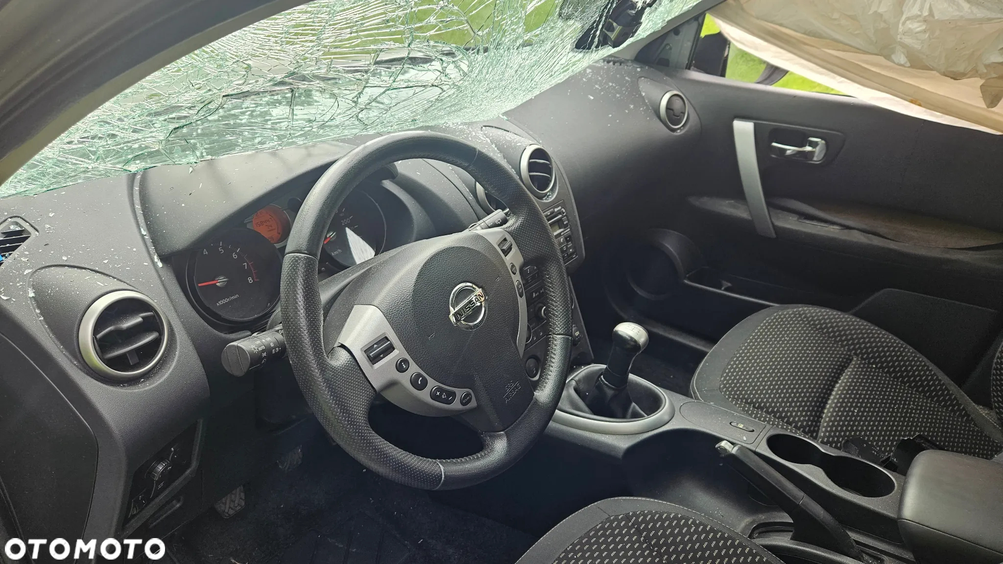 Nissan Qashqai - 11