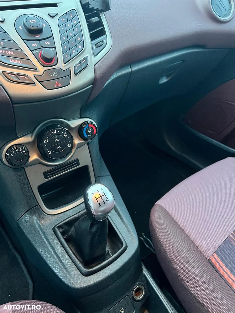 Ford Fiesta - 11