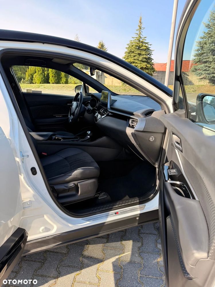 Toyota C-HR 1.8 Hybrid GPF GR Sport - 29