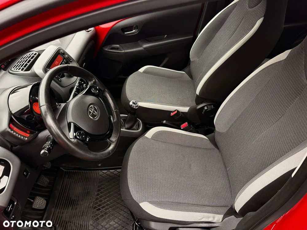 Toyota Aygo 1.0 VVT-i Black Edition - 10