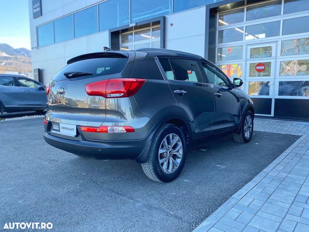 Kia Sportage 2.0 DSL 6AT 4x4 Style - 8