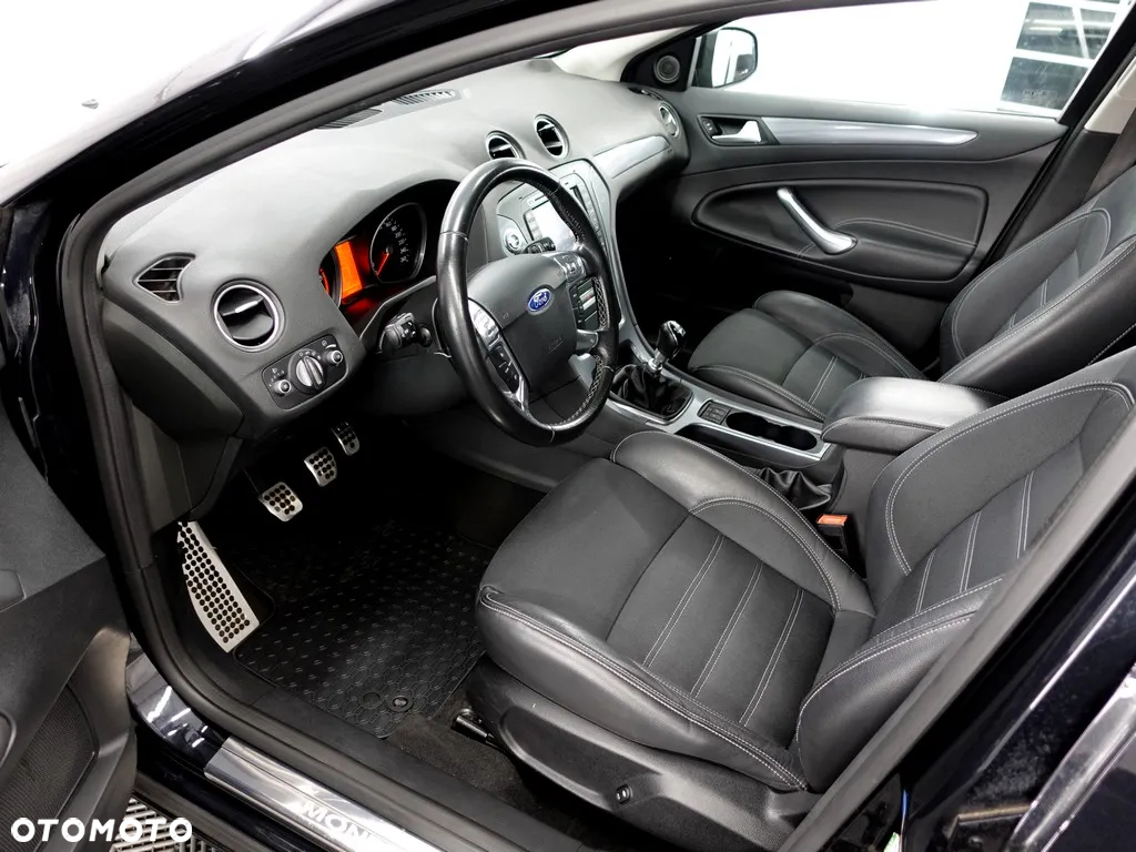 Ford Mondeo - 12