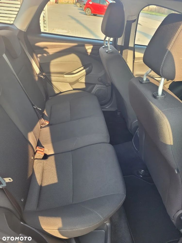 Ford Focus 1.0 EcoBoost Ambiente - 11