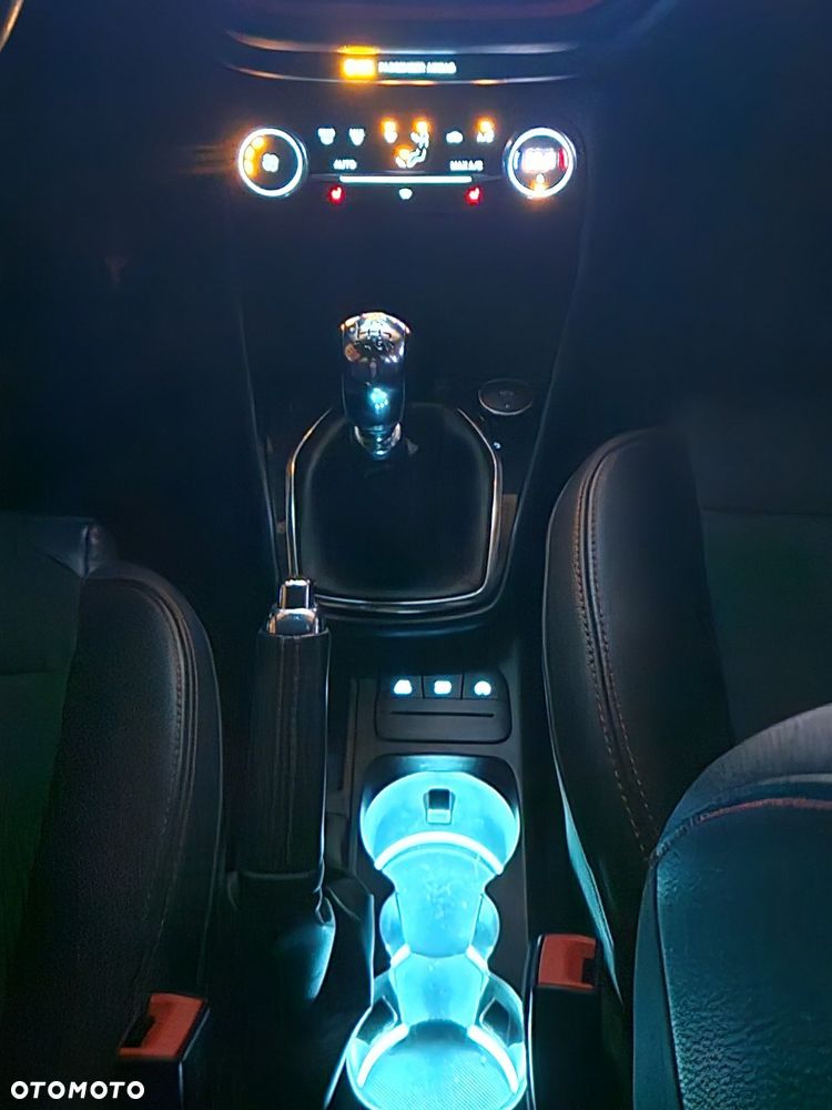 Ford Fiesta 1.0 EcoBoost ST-Line Red ASS - 24