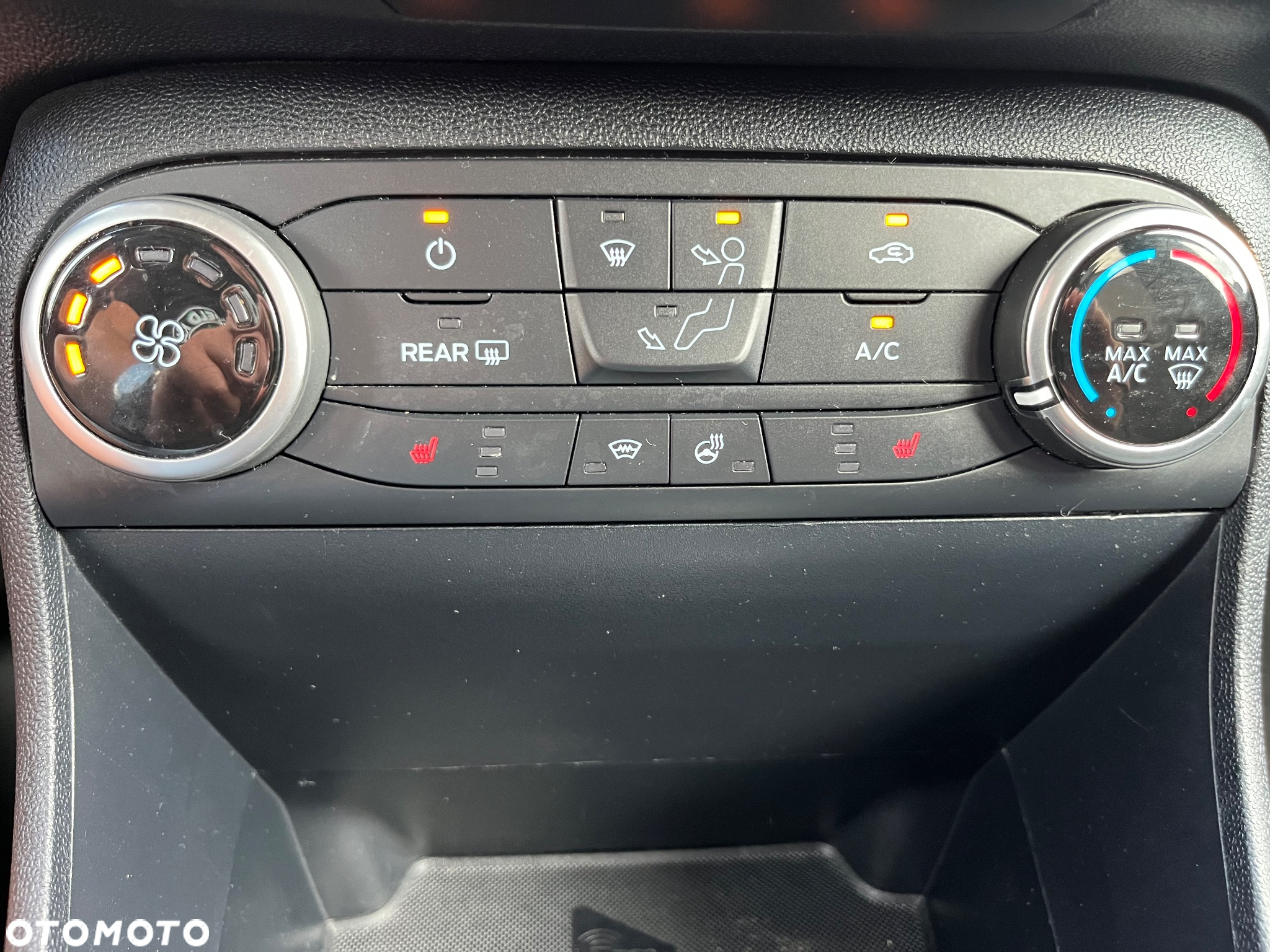 Ford Fiesta 1.1 Connected ASS - 9