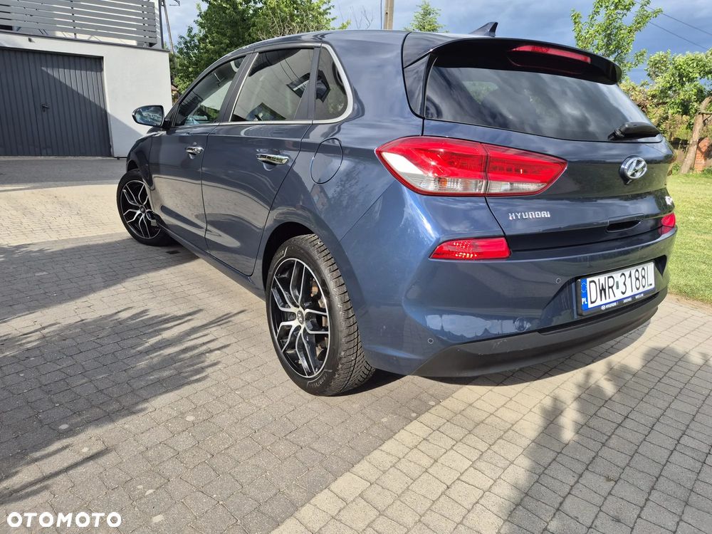 Hyundai i30 1.4 T-GDI Premiere Luxury - 24