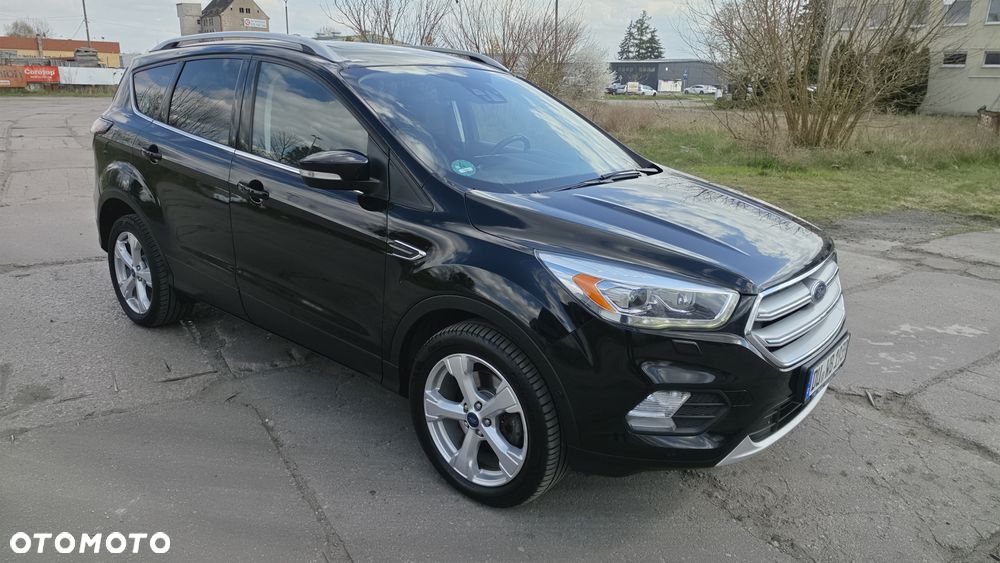 Ford Kuga 2.0 TDCi 2x4 Titanium - 18